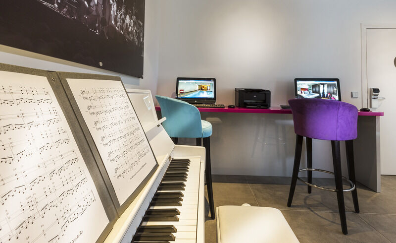 Hotel Lyric Opera Parigi