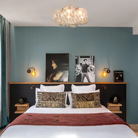 Hotel Lyric Opera
