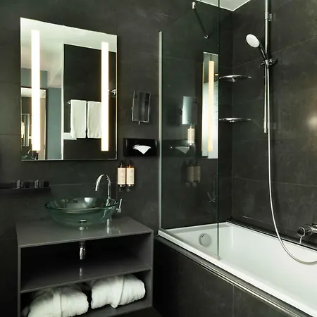 Lyric Opera Hotel Paris