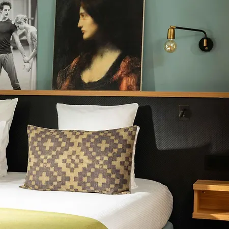 Lyric Opera Hotel Paris