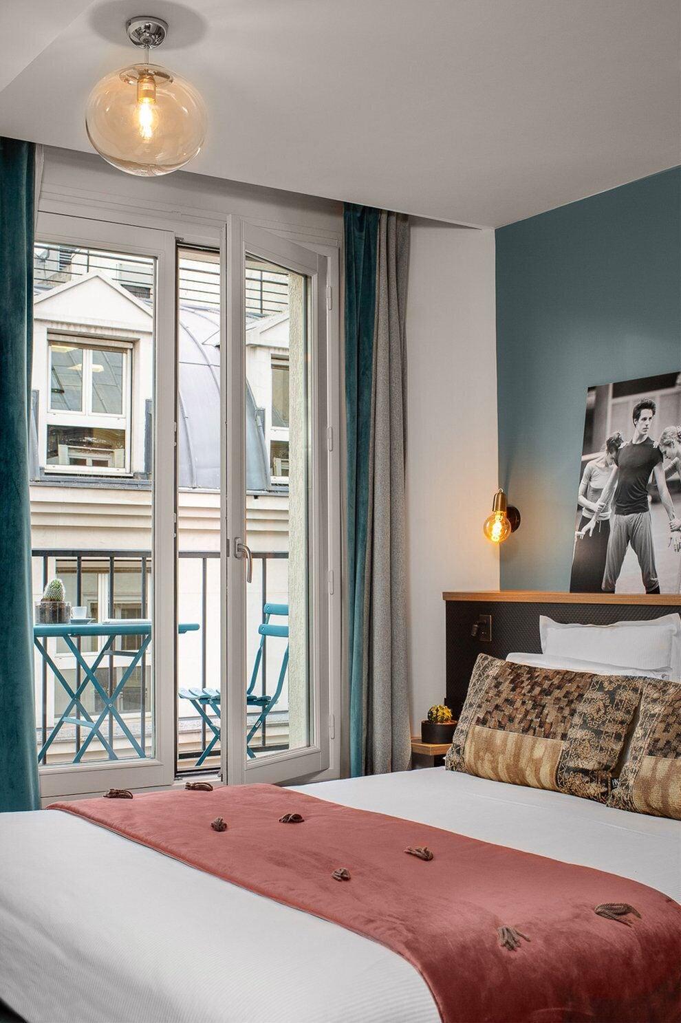 Hotel Lyric Opera 4*
